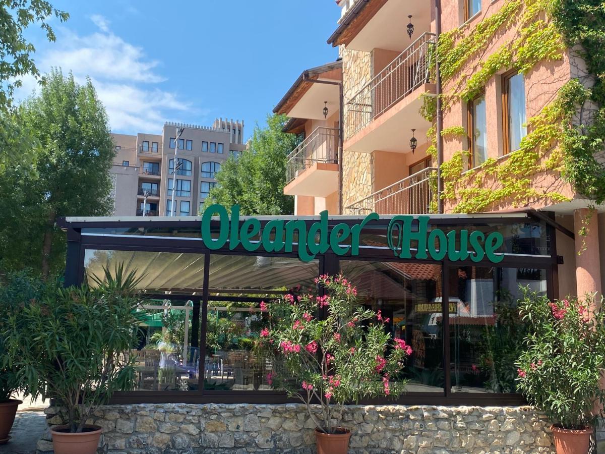 סאני ביץ' Oleander House And Tennis Club מראה חיצוני תמונה